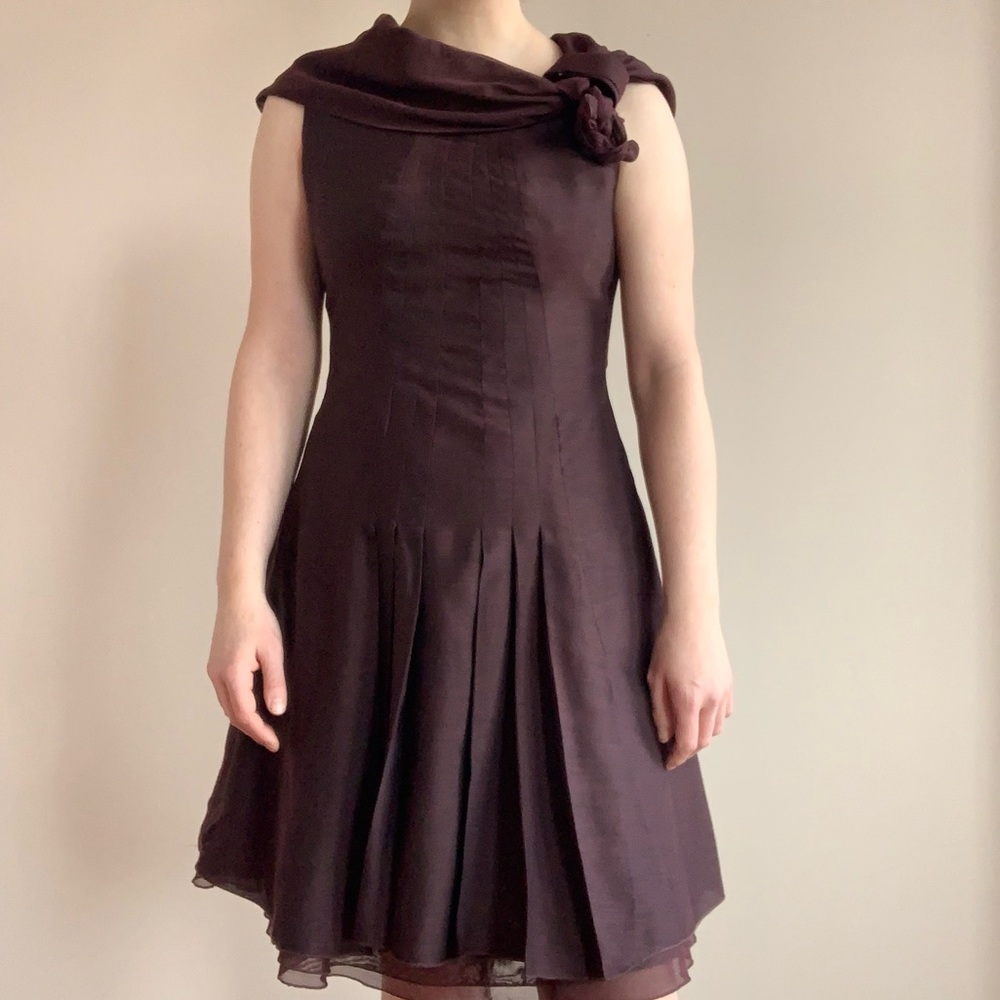 Siste’s Made in Italy Maroon Knee Length Drop Waist Formal Midi Dress